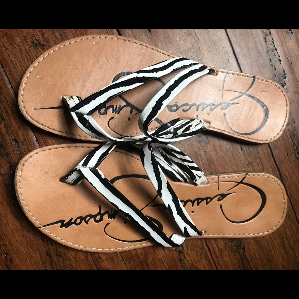 Jessica Simpson Sandals - Picture 2 of 4